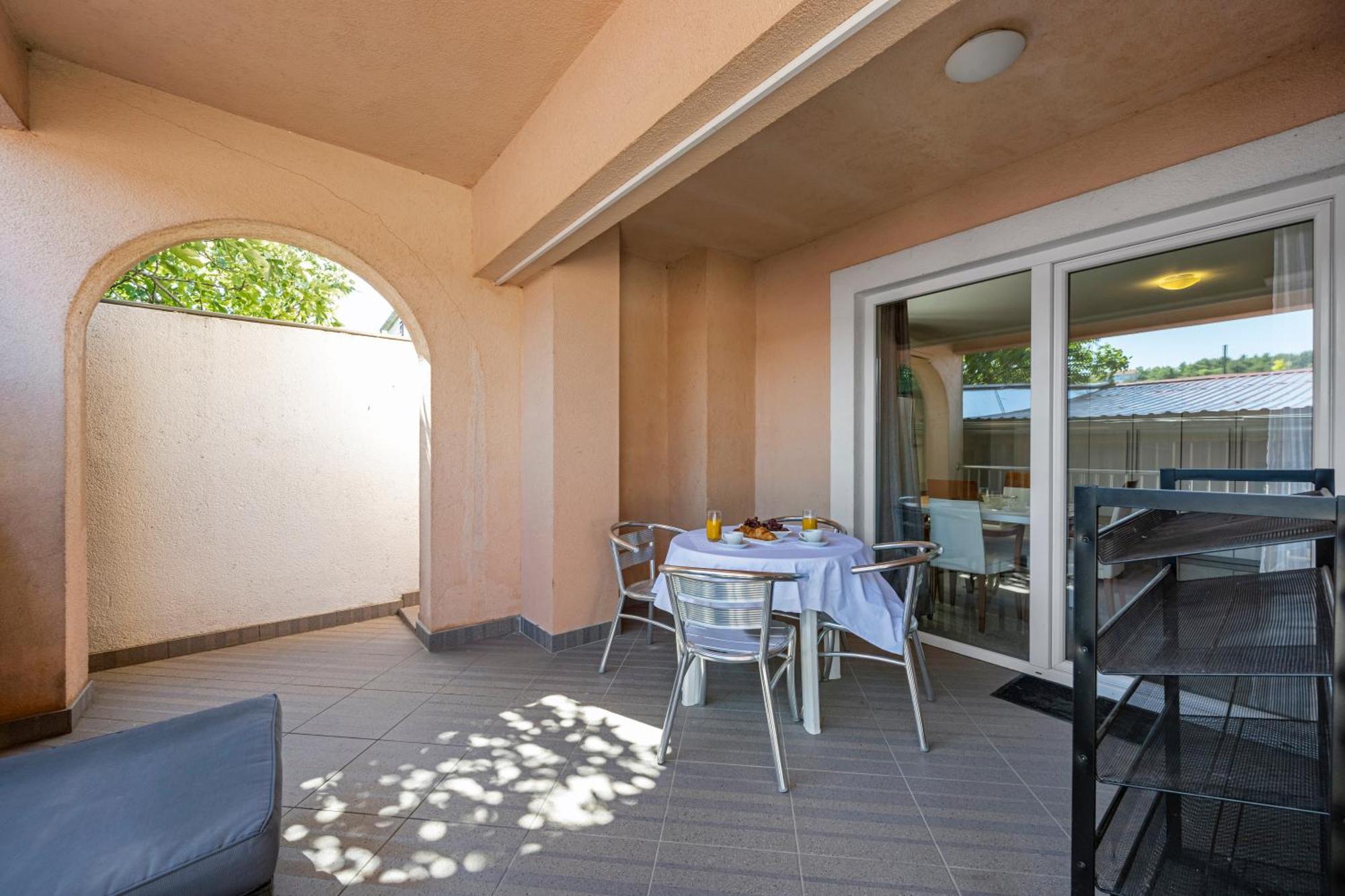 Villa Annaleah Dubravice Bagian luar foto